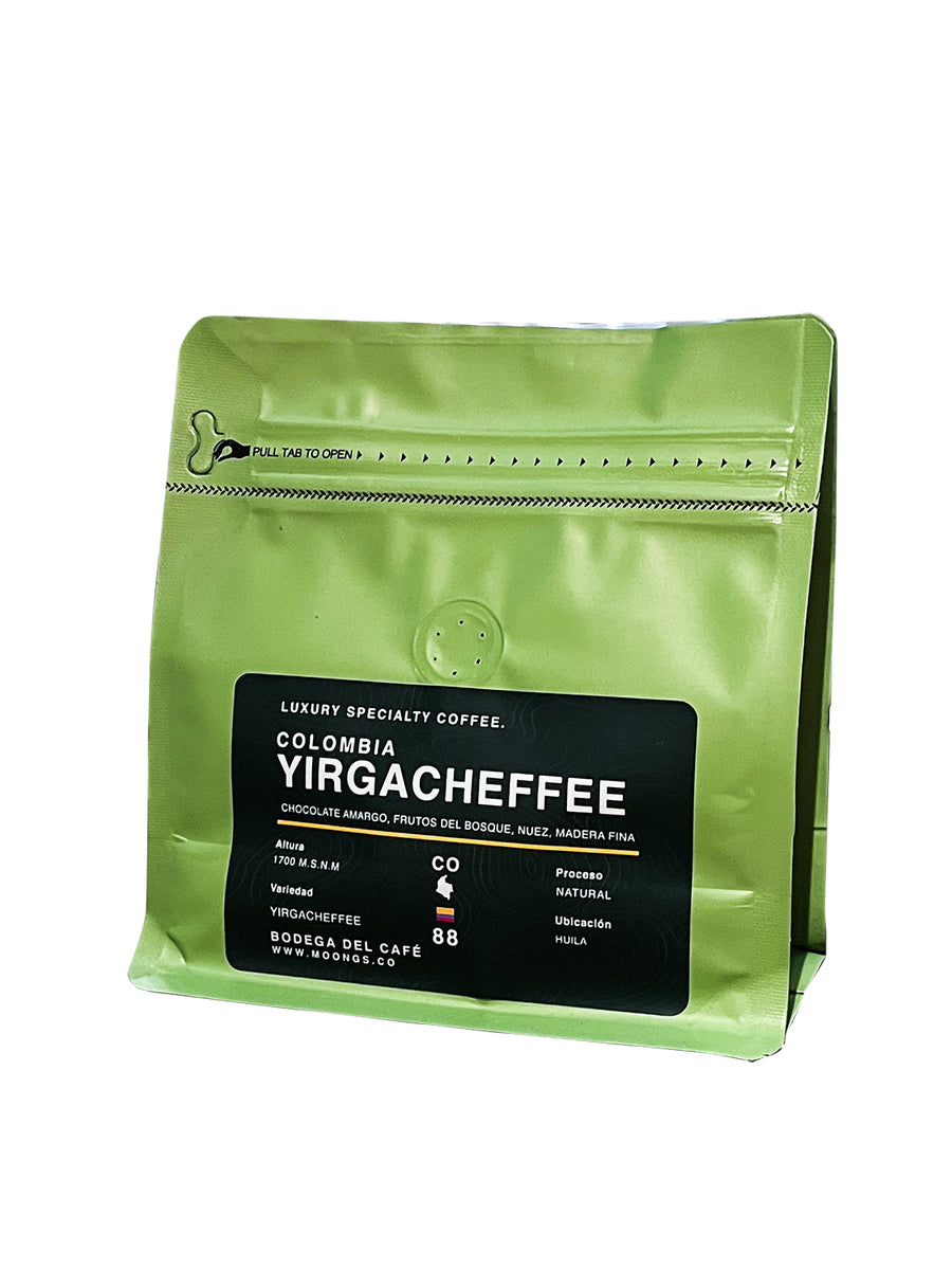 Bolsa de café Yirgacheffe Natural de MOONGS, Yirgacheffe natural de Acevedo, Huila, con la ilustración Carácter y dulzor