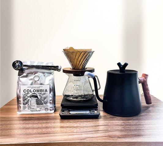 Kit Cafetero 8 / V60 y accesorios