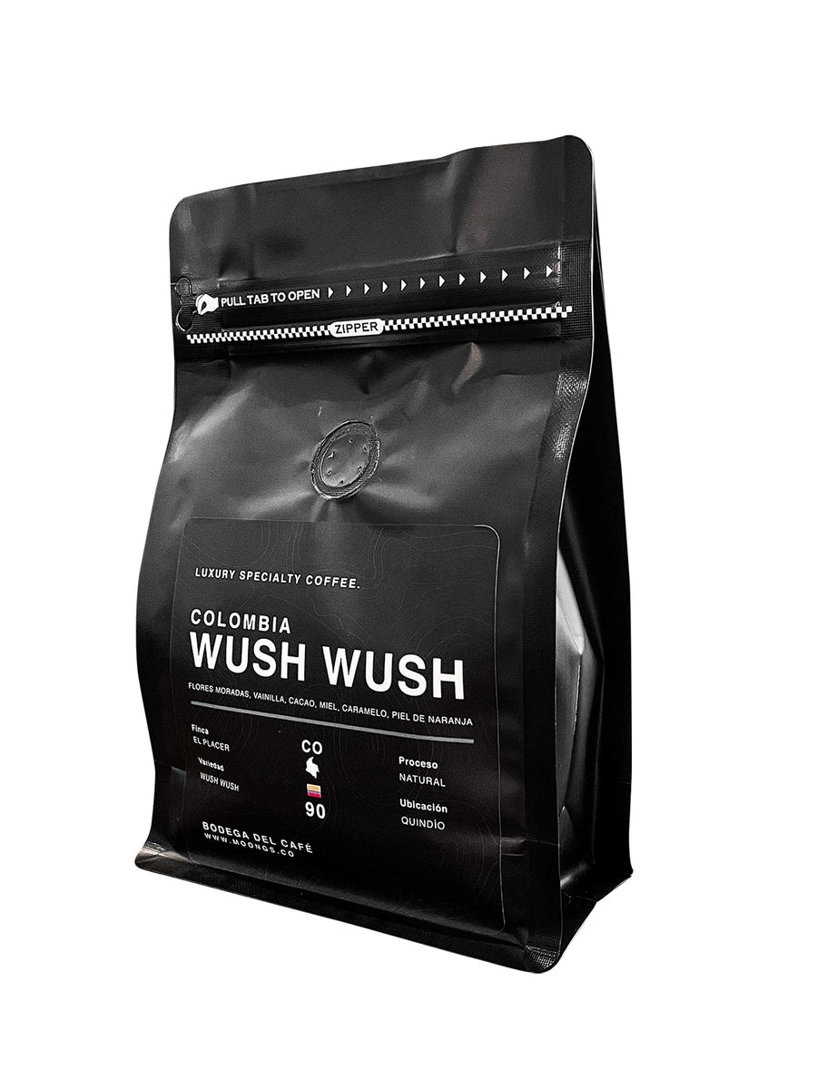 Bolsa de café Wush Wush Natural de MOONGS, Wush Wush natural de Acevedo, Huila, con la ilustración Tradición del Huila